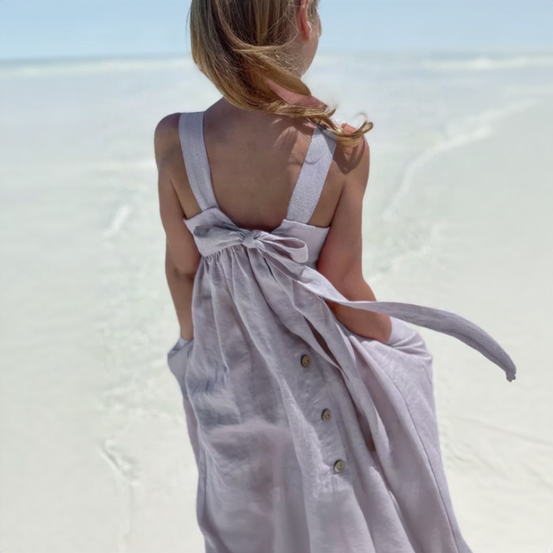 BloomGrace – Bonito y cómodo: vestido infantil con lazo y tirantes ajustables