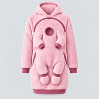 Thumbnail for MamaHug – Cálido y práctico: sudadera con capucha 2 en 1 para mamá y bebé