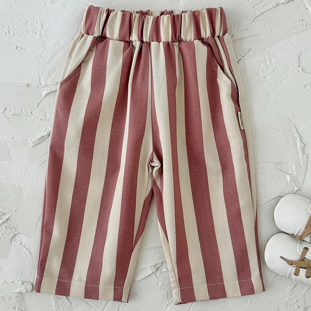 SoftStripe – Suaves y cómodos: pantalones para bebé con diseño a rayas