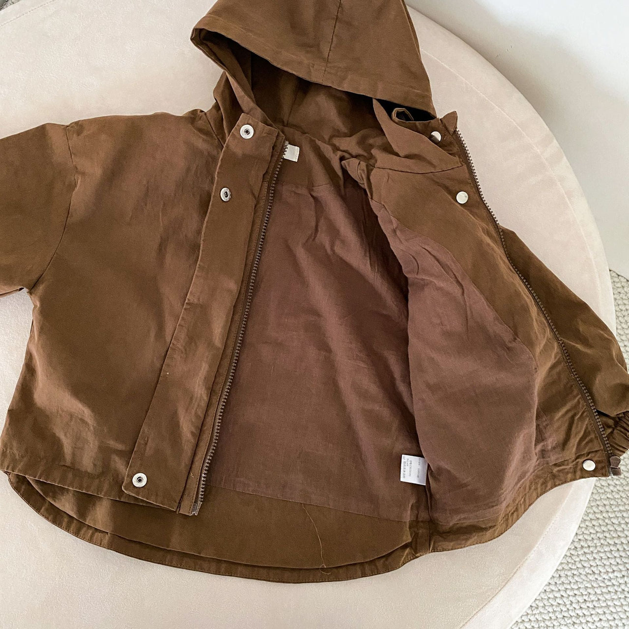 CozyShield – A prueba de viento y cómoda: parka infantil
