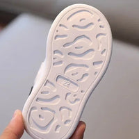 Thumbnail for Bear Sneakers – Cómodas y monísimas: zapatillas de osito para niños