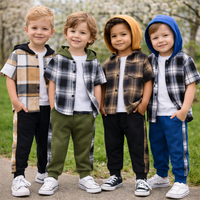 Thumbnail for Boys Checkered Outfit – Moderno y cómodo: conjunto de ropa infantil a cuadros
