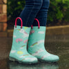 RainySteps – Fáciles y resistentes al agua: botas de lluvia con estampado y lazo.