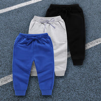 Thumbnail for ActiveWear – Geniales y flexibles: pantalones de chándal para niños