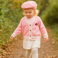 Thumbnail for CozziWear – Cálido y moderno: chaleco de punto con ositos