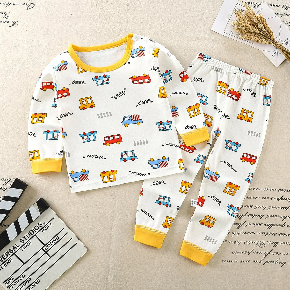 SleepBuddy – Suave y cómodo – Conjunto de pijama infantil de manga larga