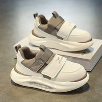 Thumbnail for KidStride – Modernas y funcionales: zapatillas con velcro