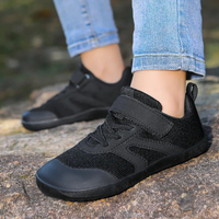 Thumbnail for RunCoast – Fresca y flexible: zapatilla antideslizante Barefoot para niños