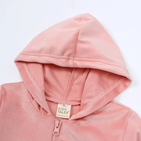 Thumbnail for Mini Fashion™ – Suave y cálido: chándal