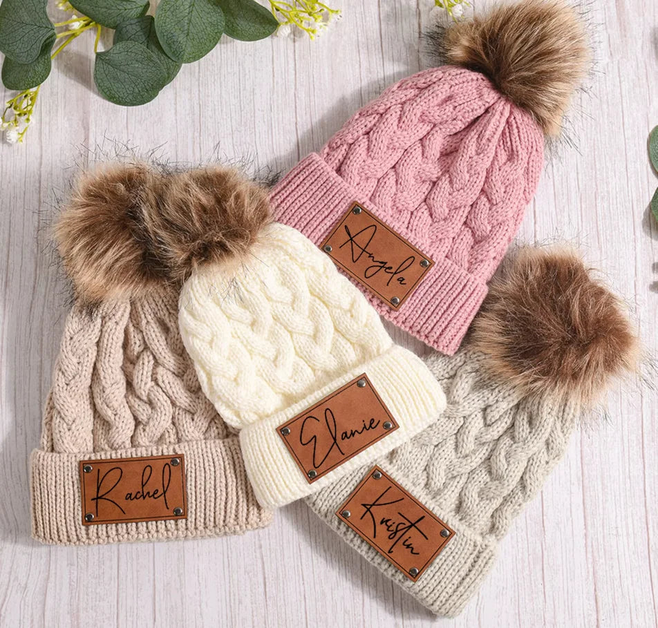 Mini Fashion™ - Fuente propia - Gorro con pompón