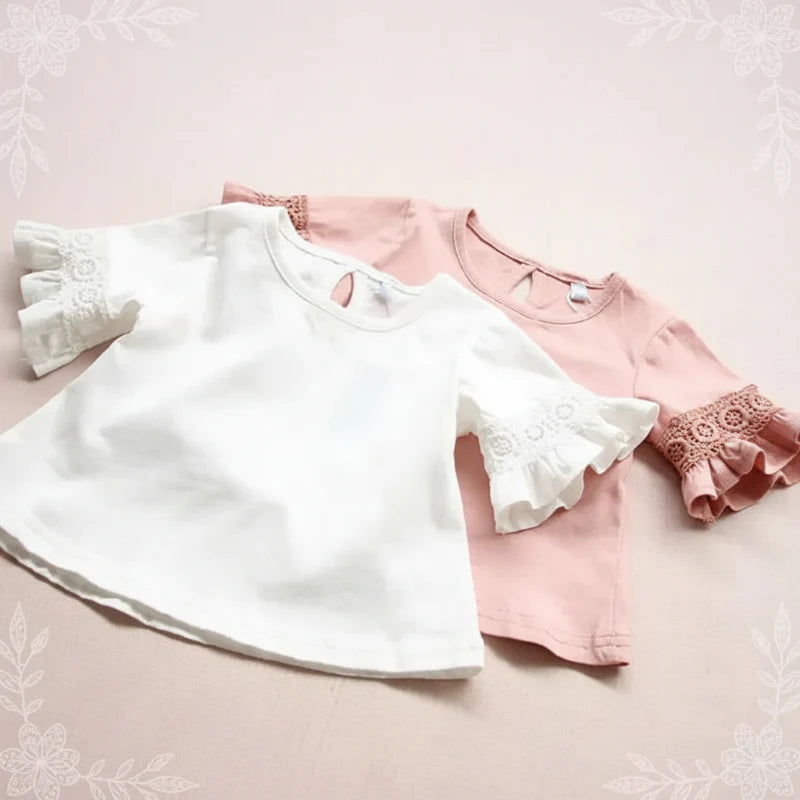 Girls Trumpet Sleeve Top – Elegancia y comodidad – Manga de encaje