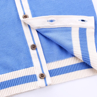 Thumbnail for CozziWear – Cálido y moderno: chaleco de punto con ositos