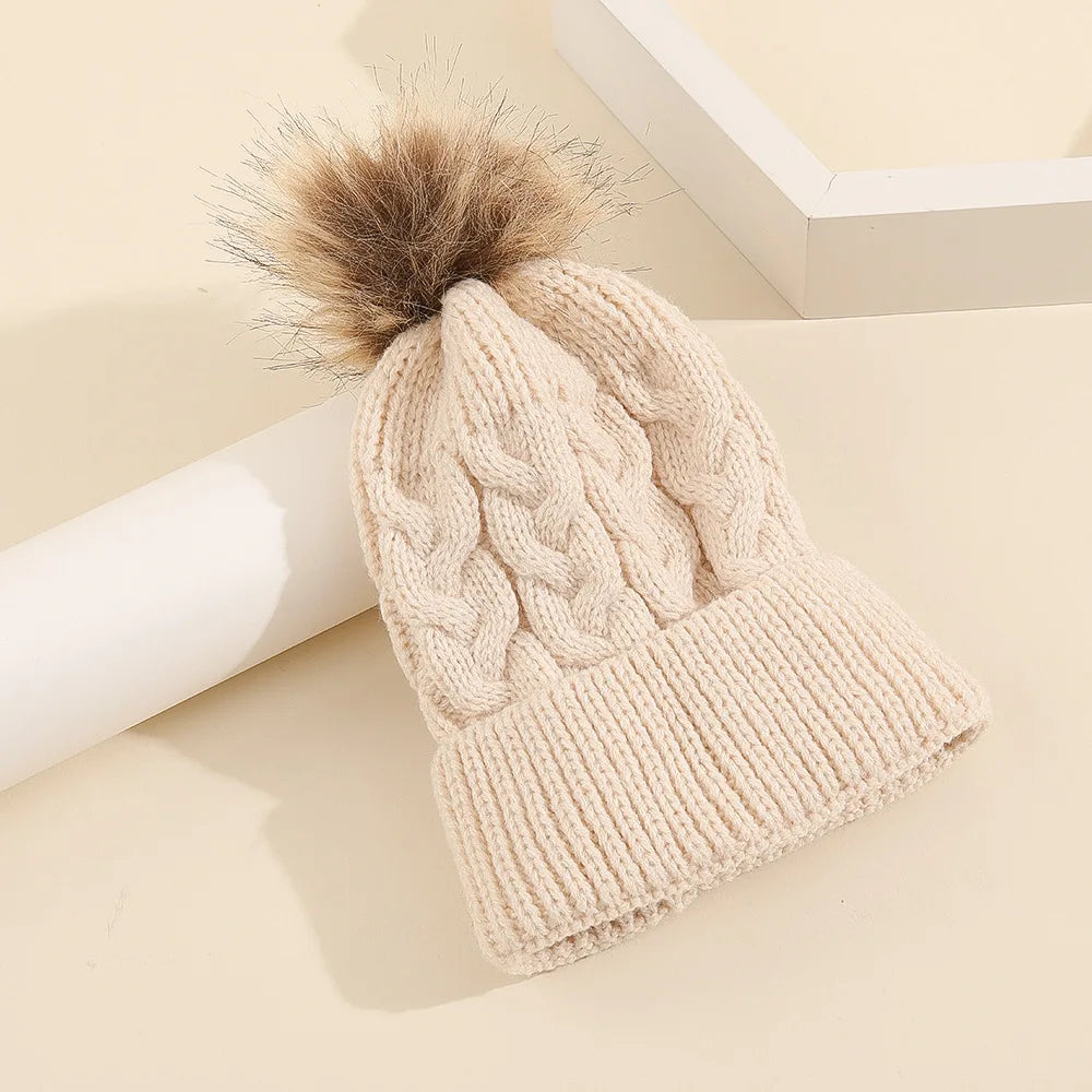 Mini Fashion™ - Fuente propia - Gorro con pompón