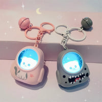 Thumbnail for Glowing Astronaut Charm – Bonito y luminoso: colgante de bolso con forma de astronauta
