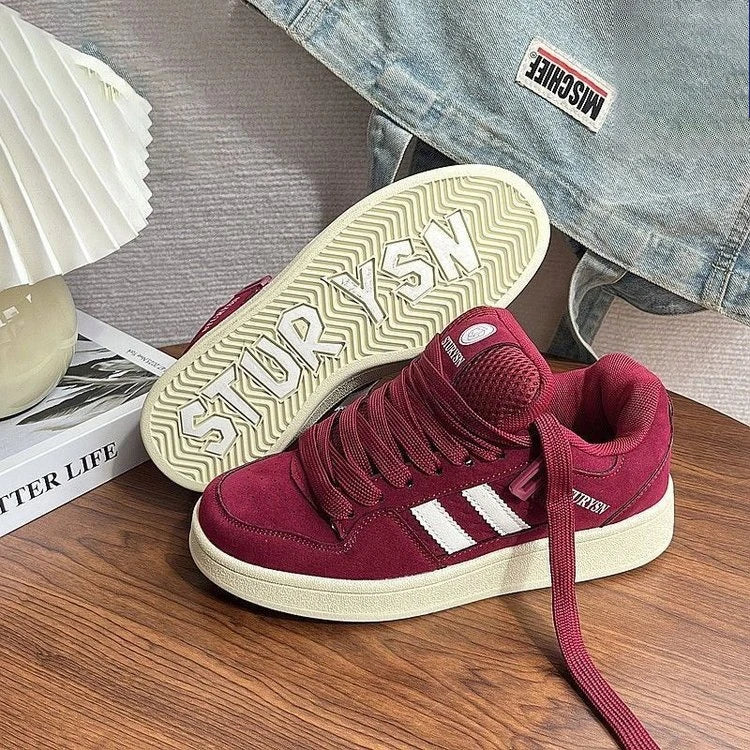 UrbanStep – Moderno y cómodo: zapatilla deportiva en color burdeos