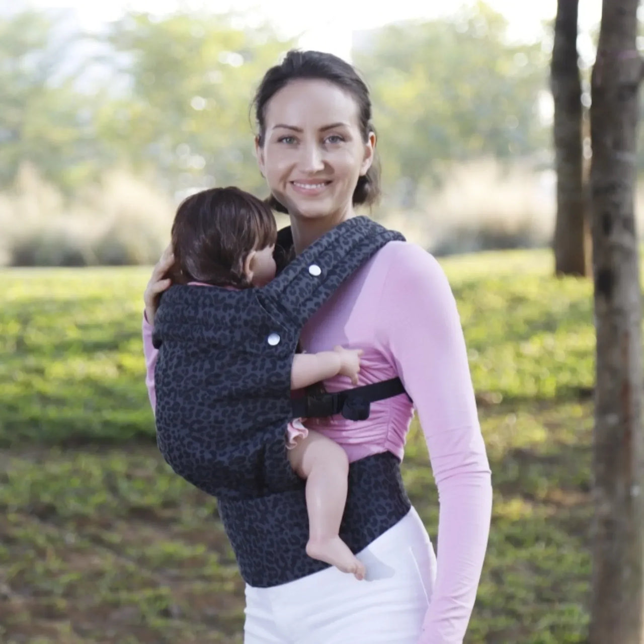 Snug Sling™ – Suave y cercano – Portabebés y portabebés