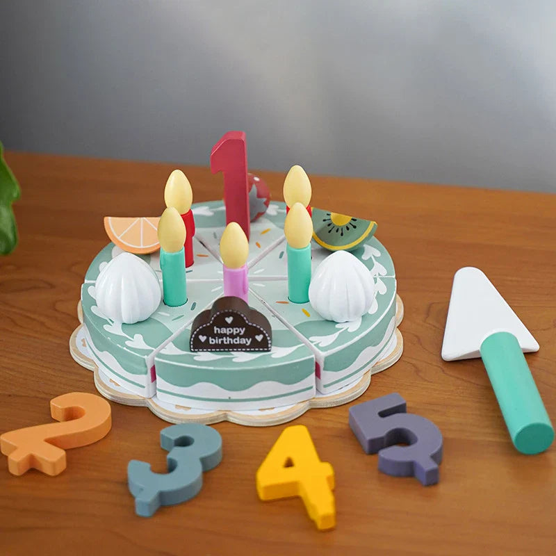 TinyChef – Educativo y divertido: juego de cocina de madera con tarta y accesorios