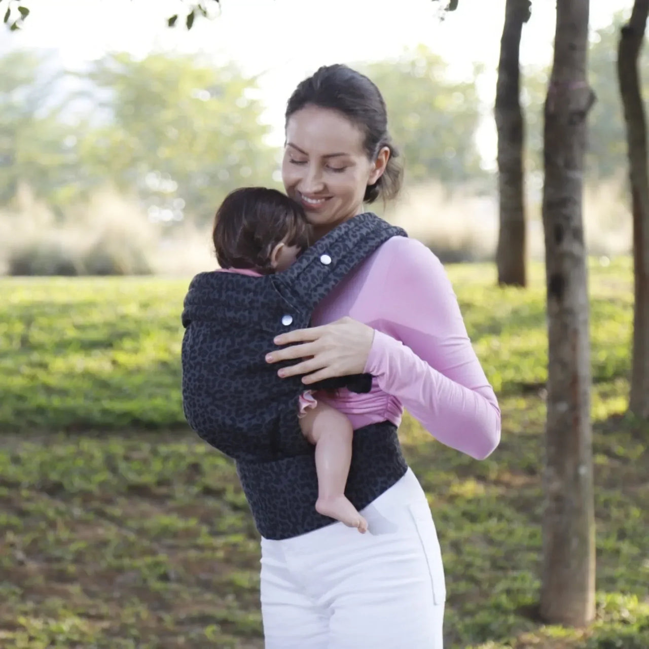 Snug Sling™ – Suave y cercano – Portabebés y portabebés