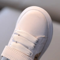 Thumbnail for Bear Sneakers – Cómodas y monísimas: zapatillas de osito para niños