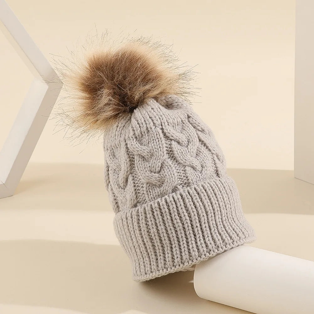 Mini Fashion™ - Fuente propia - Gorro con pompón