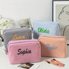 Striped Name Pouch – Personalizado y con estilo: neceser de maquillaje