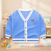 Thumbnail for CozziWear – Cálido y moderno: chaleco de punto con ositos