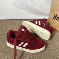 Thumbnail for UrbanStep – Moderno y cómodo: zapatilla deportiva en color burdeos