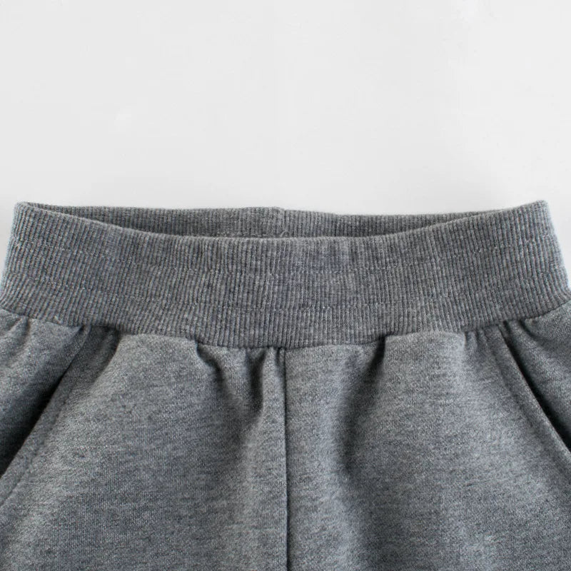 SportyFit – Informal y flexible: pantalones de chándal para niños