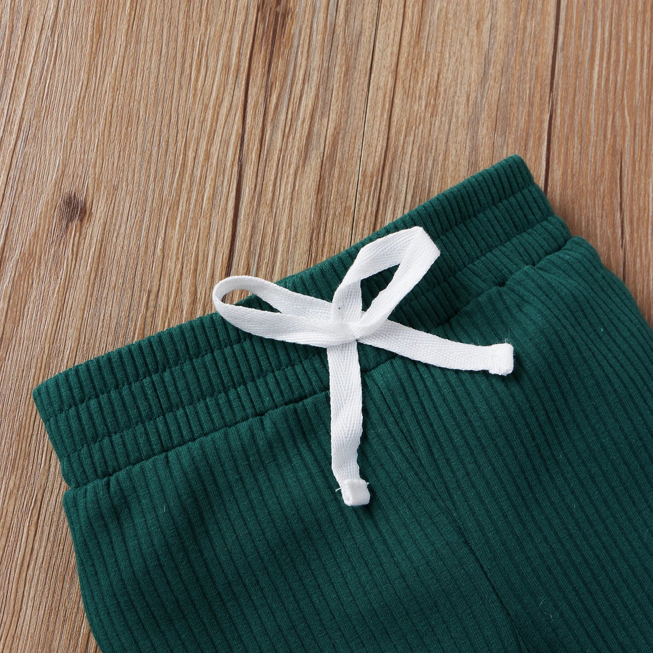 Mini Fashion™ – Cómodo conjunto de vestir para bebé