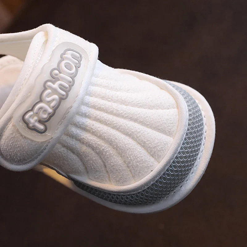 TinySteps – Transpirables y ligeras: sandalias de verano para bebés con suela antideslizante.