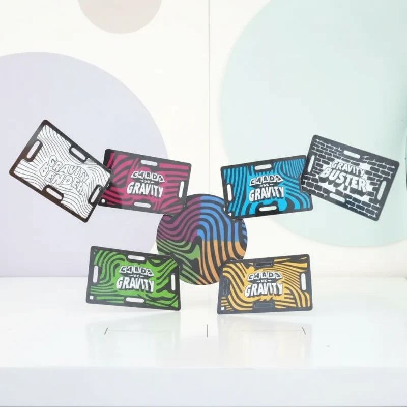 FloatCards – Único e interactivo: juego de cartas con desafío de equilibrio