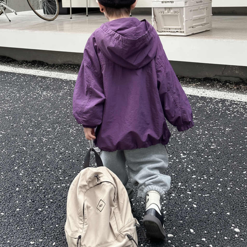 LiloWear – A prueba de viento y repelente al agua: chaqueta cortavientos con capucha para niños