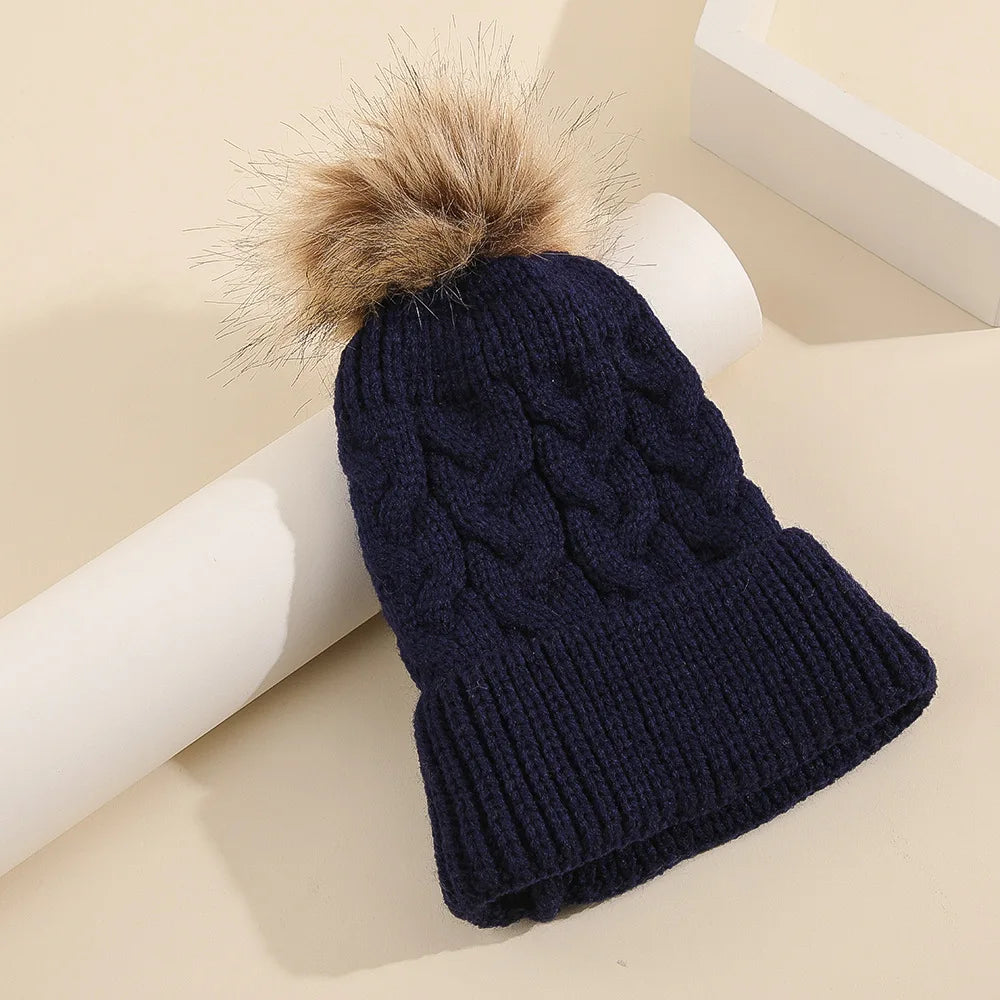 Mini Fashion™ - Fuente propia - Gorro con pompón