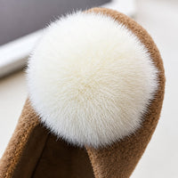 Thumbnail for SoftSteps –  Cálidos y suaves – Zapatitos de niña con pompón de felpa