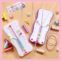 Thumbnail for Craft Kids – Creatividad y aprendizaje: juego de pulseras de punto para niños